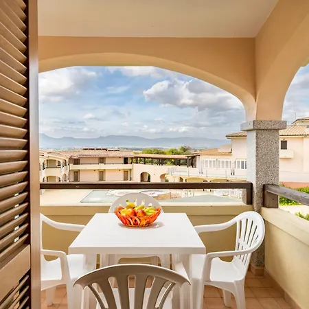 Baia Delle Mimose Apartment *