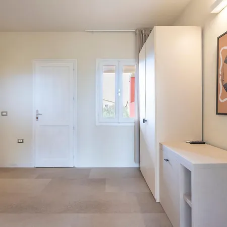 Baia Delle Mimose Apartment *