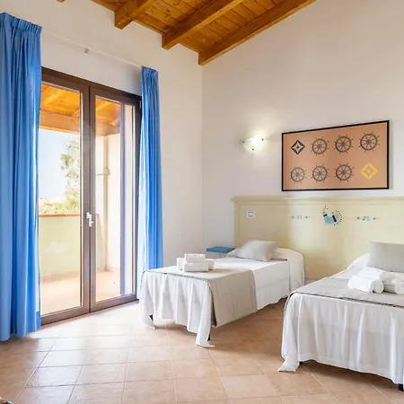 Baia Delle Mimose Apartment