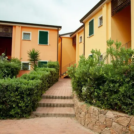 Baia Delle Mimose Apartment