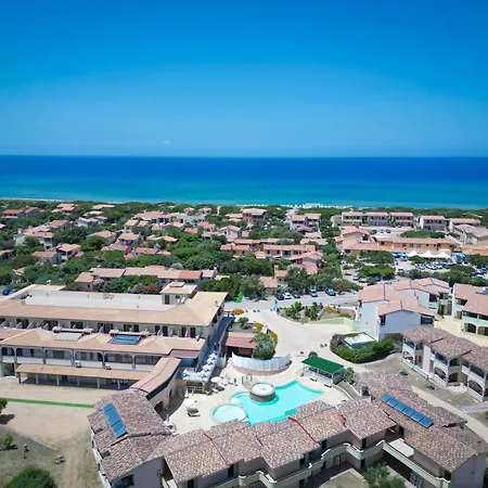 Baia Delle Mimose アパート ヴァッレドーリア